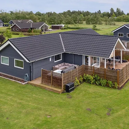 Feriehus Charming With Many Activities